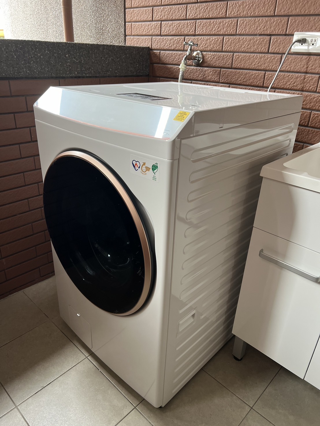 114年02月/彰化何小姐 /國際牌滾筒洗衣機NA-V150RPH